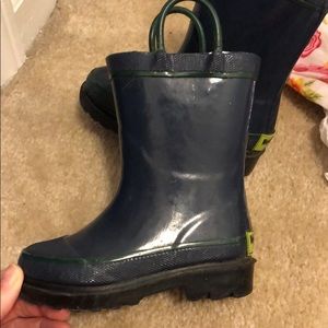 Boys toddler  size 6 boots